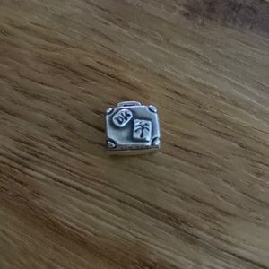 Pandora charm- Suitcase